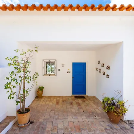 Вилла Coolhouses Algarve Lagos, 4 Bed Single-story House, Pool And Amazing Panoramic Views, Casa Fernanda