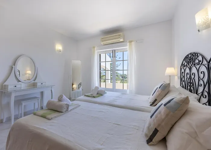 Coolhouses Algarve Lagos, 4 Bed Single-story House, Pool And Amazing Panoramic Views, Casa Fernanda