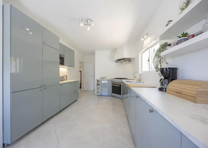 Coolhouses Algarve Lagos, 4 Bed Single-story House, Pool And Amazing Panoramic Views, Casa Fernanda Villa Lagos