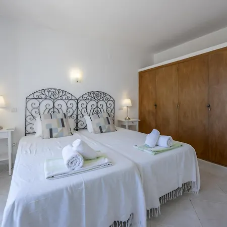 Coolhouses Algarve Lagos, 4 Bed Single-story House, Pool And Amazing Panoramic Views, Casa Fernanda *
