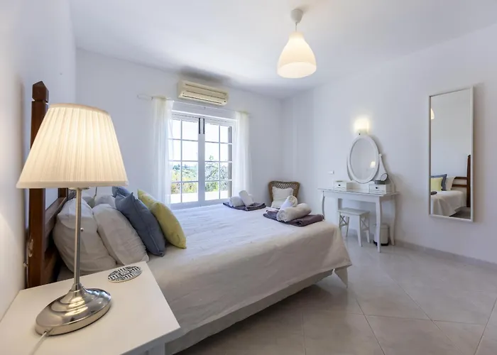 Coolhouses Algarve Lagos, 4 Bed Single-story House, Pool And Amazing Panoramic Views, Casa Fernanda